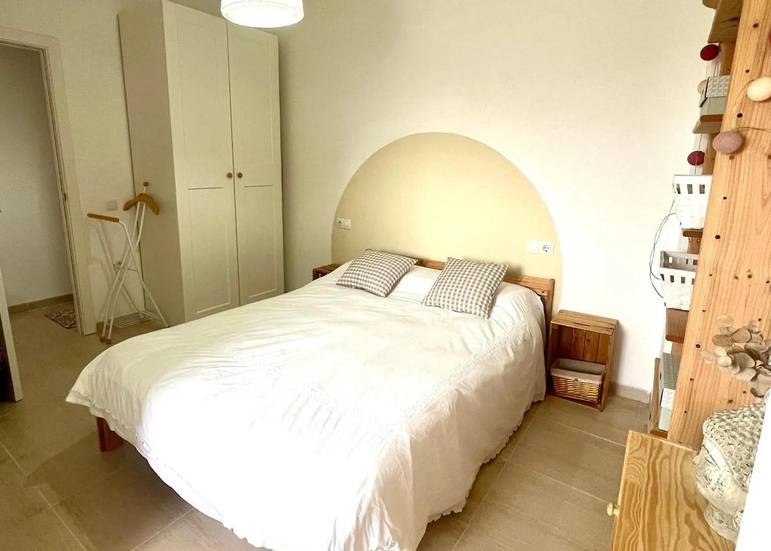 Apartment Alojamiento Luet Sant Jaume d'Enveja Spain