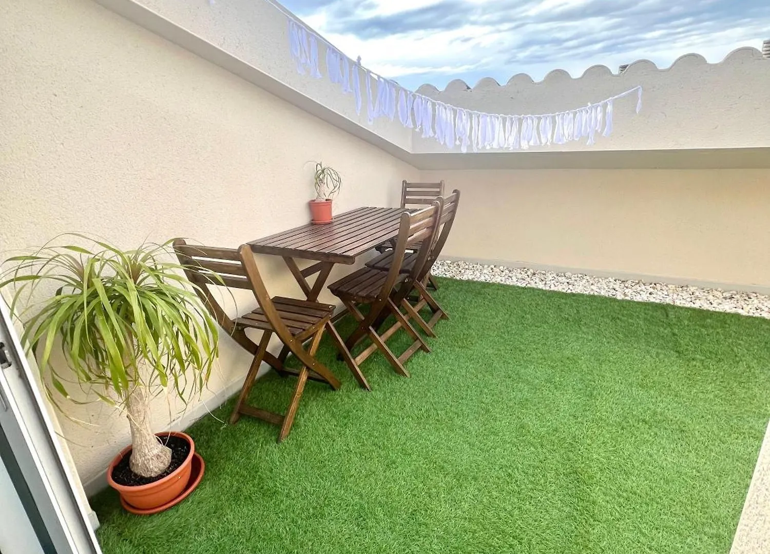 Apartment Alojamiento Luet Sant Jaume d'Enveja